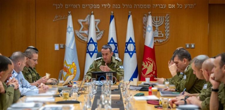 Israel “responderá” al lanzamiento de misiles iraníes, asegura jefe de ejército israelí