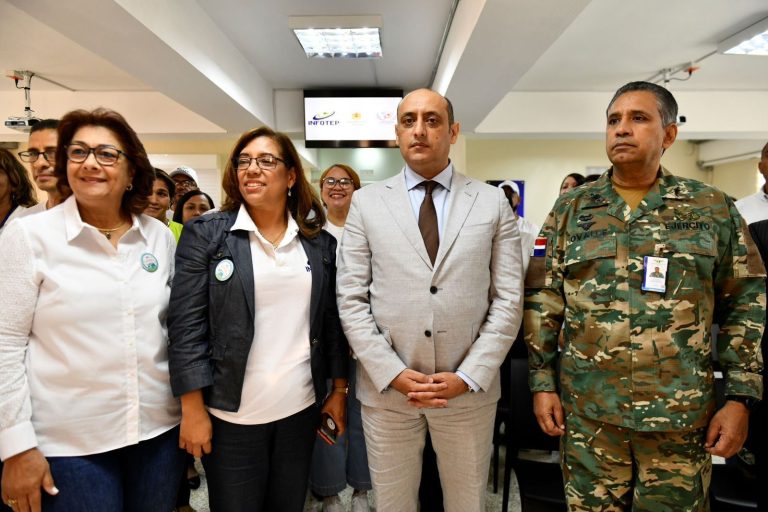 INFOTEP promueve acciones a favor de concientizar sobre problemas ambientales