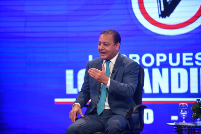 Abel Martínez dice eficientizar el Estado es clave para evitar incremento del endeudamiento público