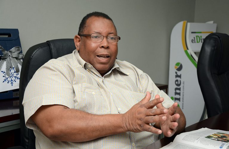 COMERCIANTES SALEN EN DEFENSA DE LA POBLACION BENEFICIARIA DE LOS   PROGRAMAS SOCIALES