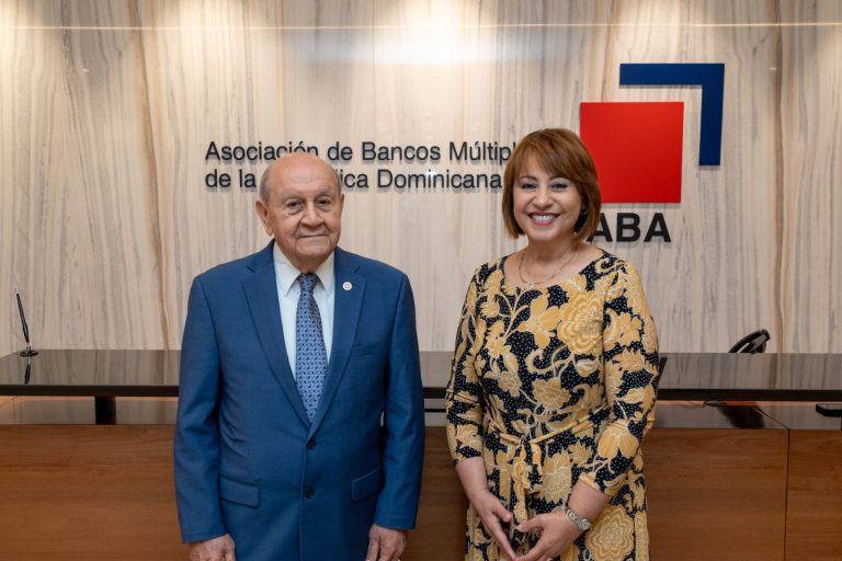 ABA y UNAPEC firman convenio de cooperación académica