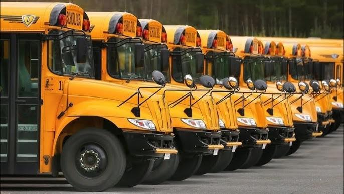 Dominicanos NYC llaman autoridades RD prestar atención denuncia sobre compras de autobuses